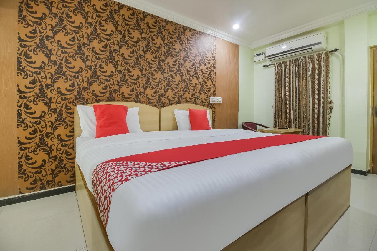Oyo 70841 Hotel Anjali Residency Velur Екстер'єр фото